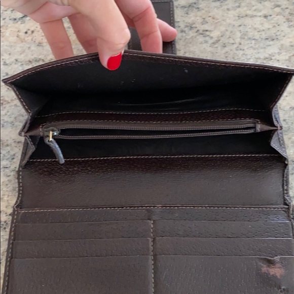 Authentic Vintage Gucci Wallet - Picture 8 of 10
